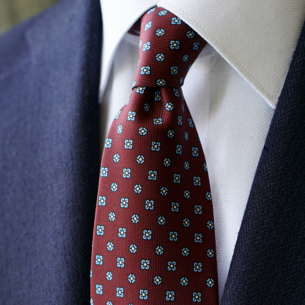 Burgundy and Navy Houndstooth Six-Fold Silk Tie